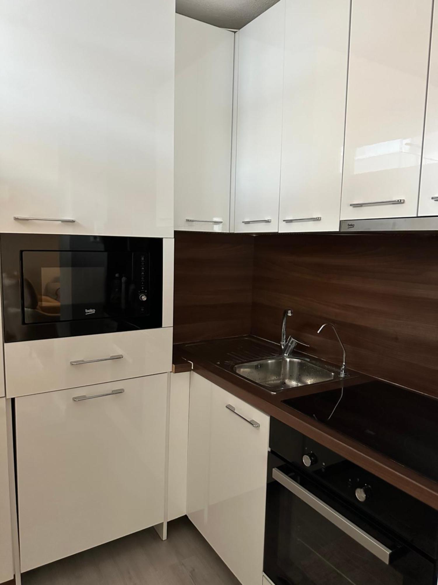 Skyline Apartment 2 Peje Dış mekan fotoğraf